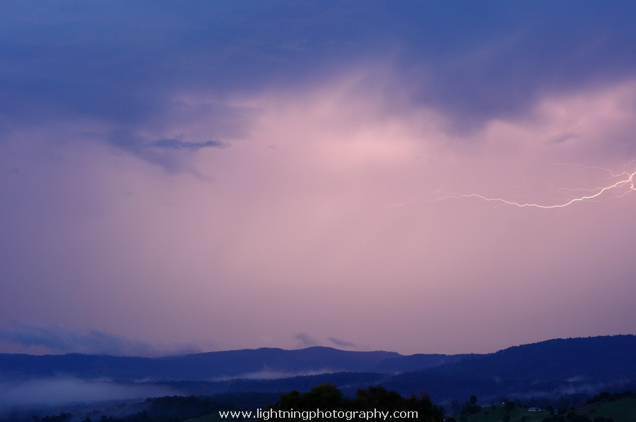 Lightning Image 2012120841