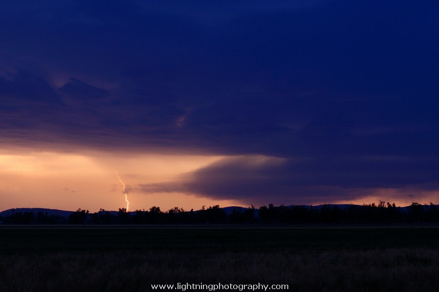 Lightning Image 2012120935