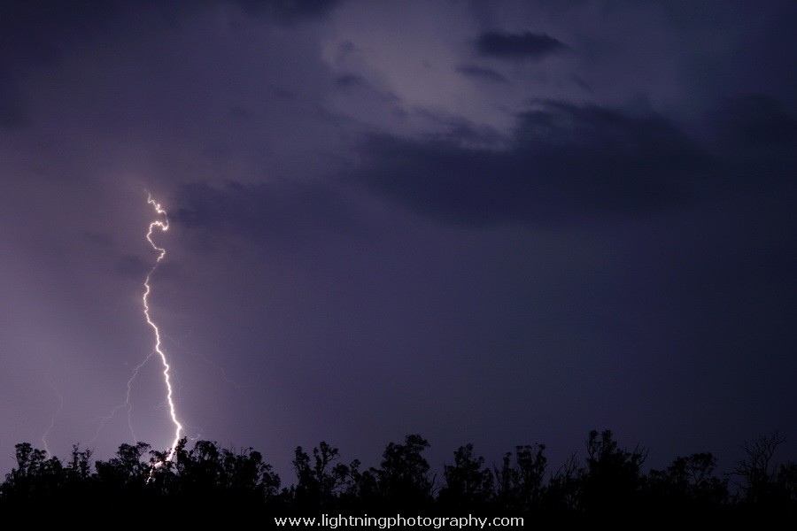 Lightning Image 2012120946