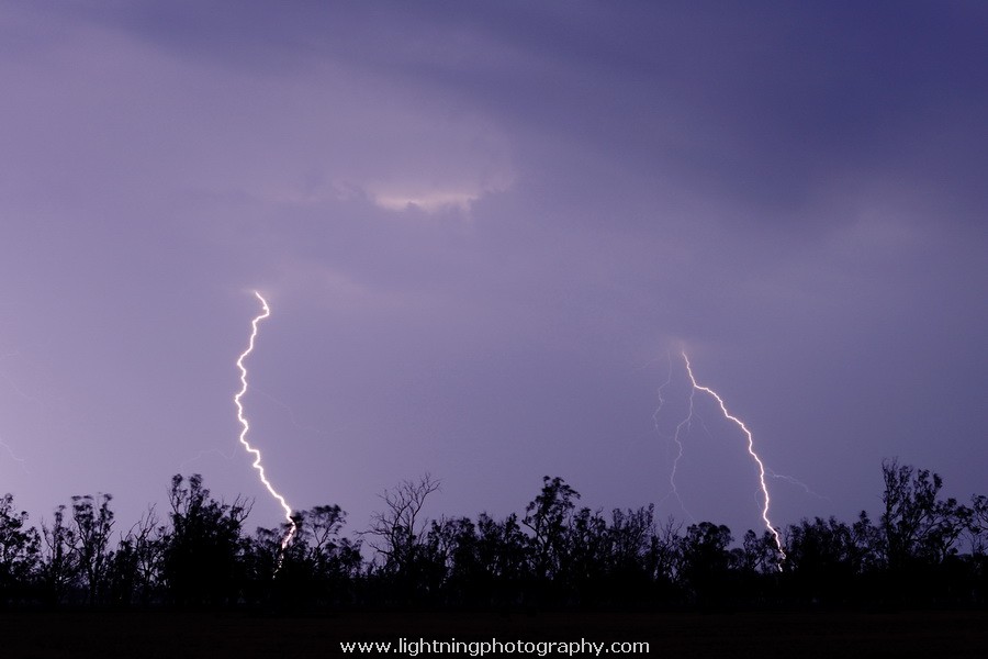 Lightning Image 2012120959