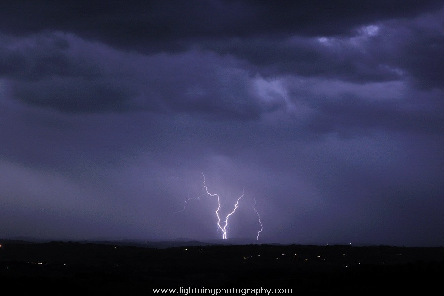 Lightning Image 2012121824