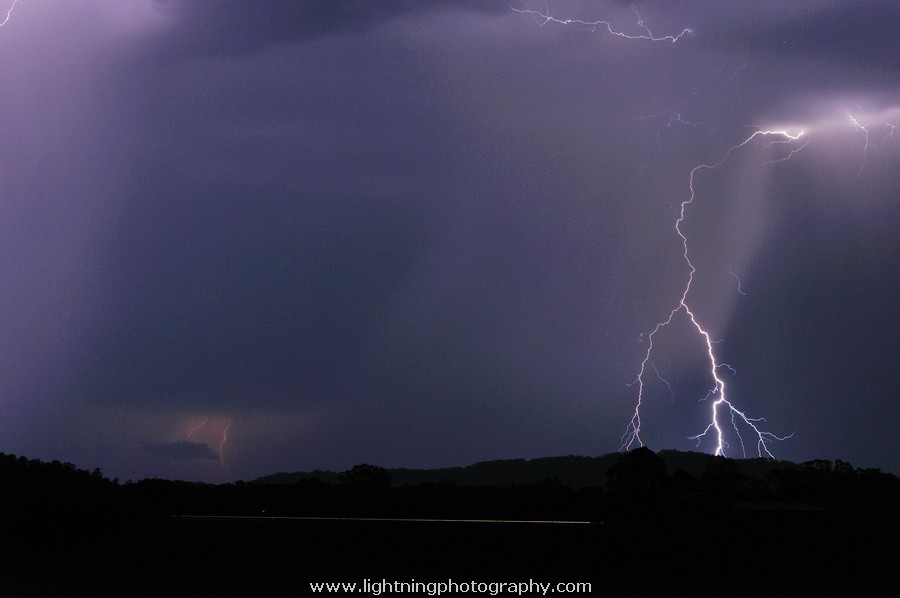 Lightning Image 20130109068