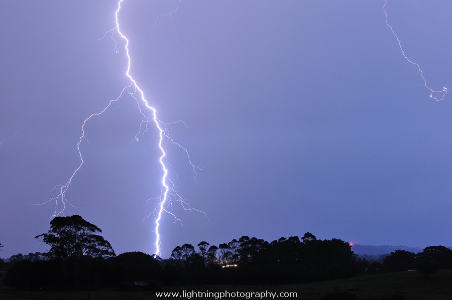 Lightning Image 20130109086