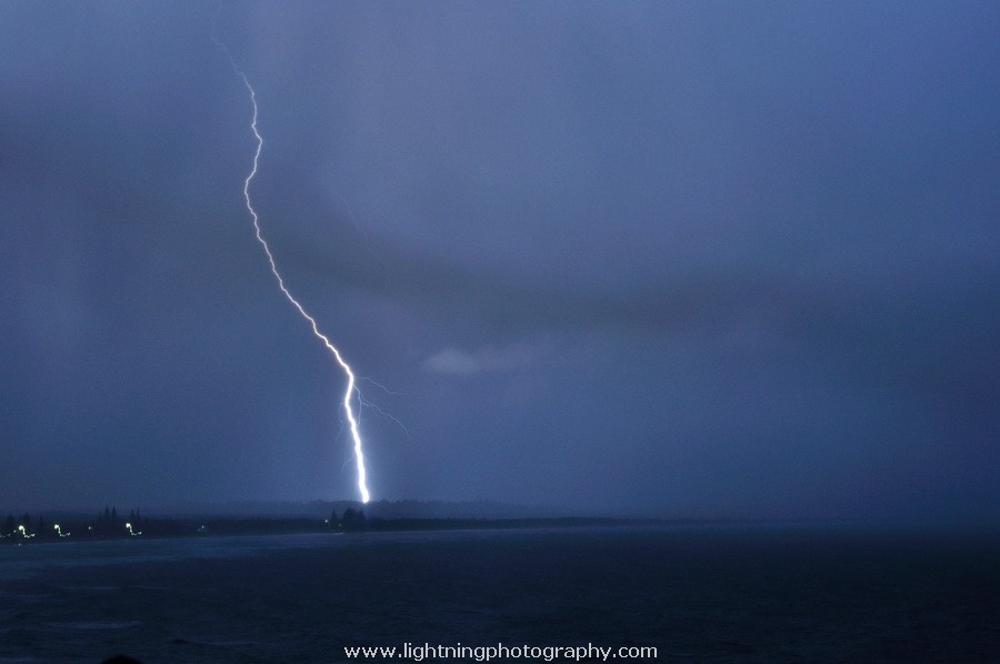 Lightning Image 20130109096