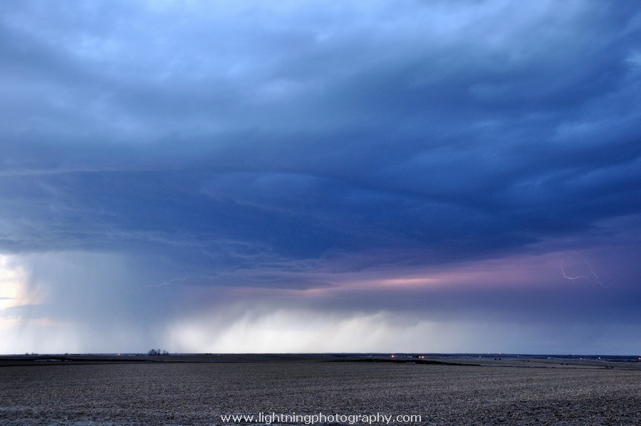 Lightning Image 20130421059