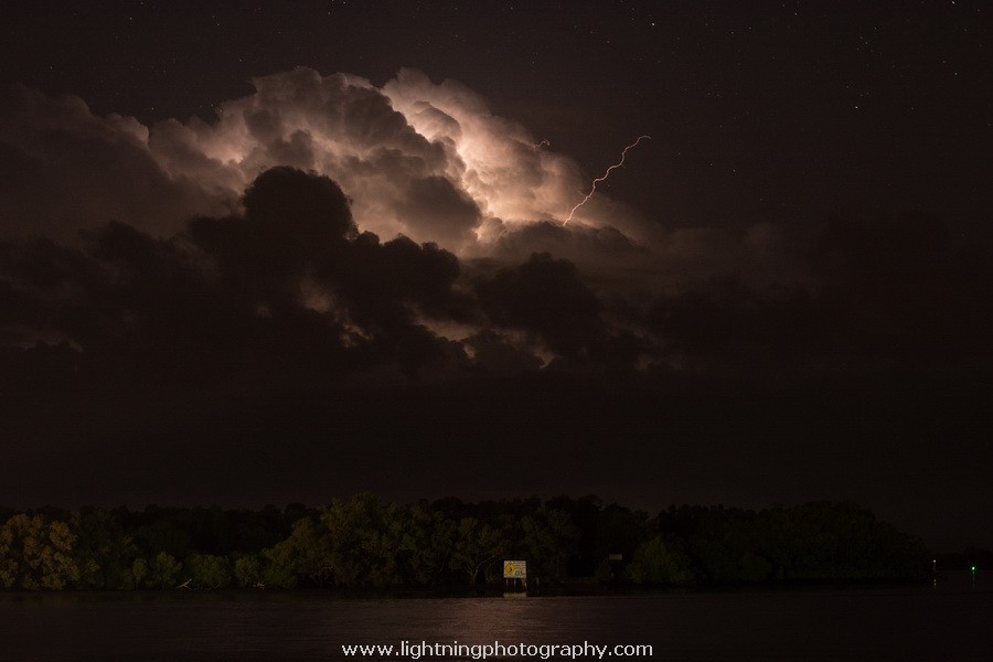 Lightning Image 2013102604