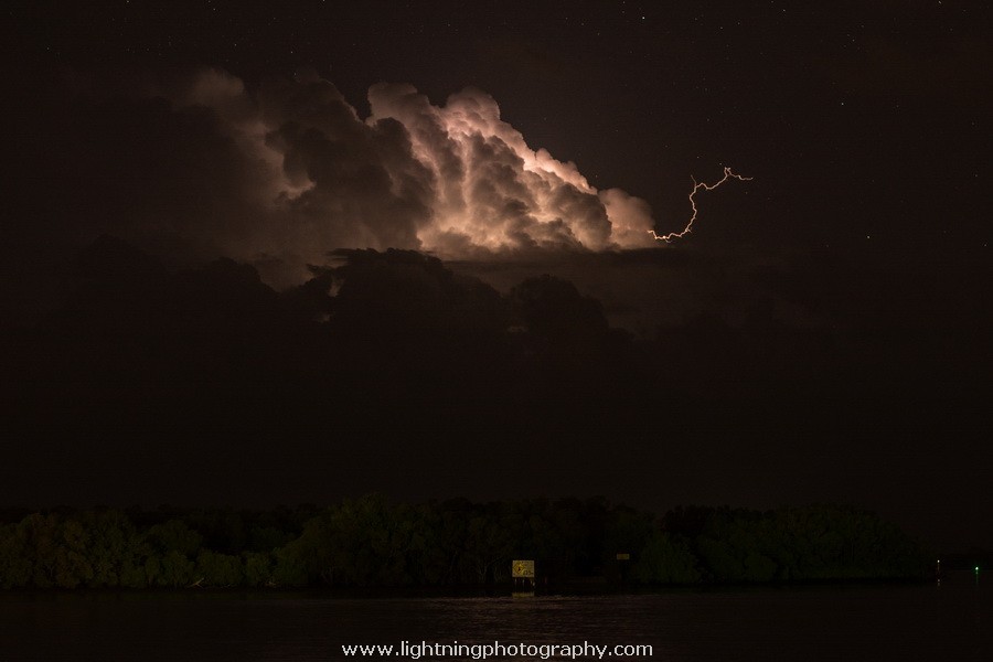 Lightning Image 2013102608