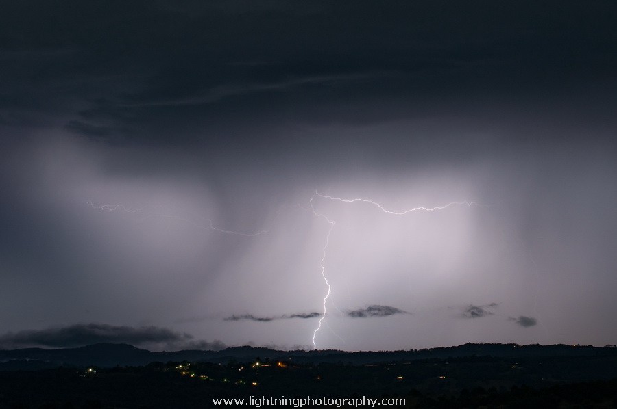 Lightning Image 20131113216