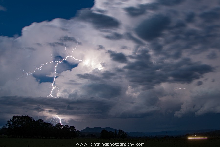 Lightning Image 20131115179