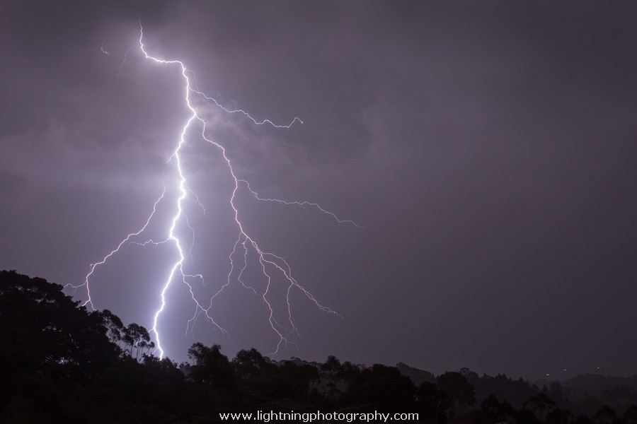 Lightning Image 2013122937