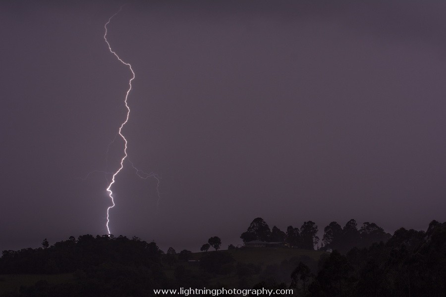 Lightning Image 2013122939