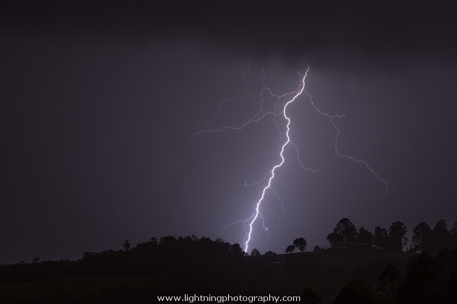 Lightning Image 2013122940