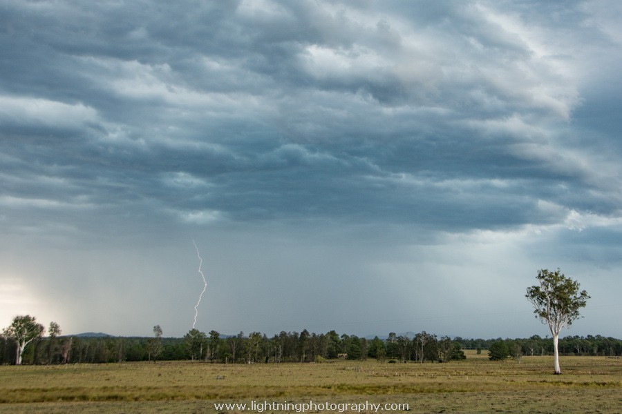 Lightning Image 2014031628