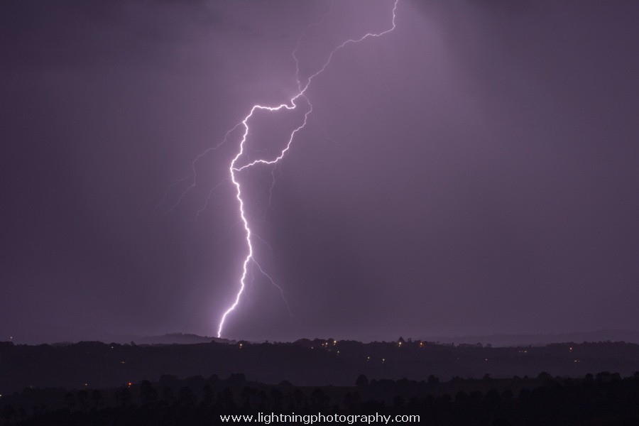 Lightning Image 2014031685