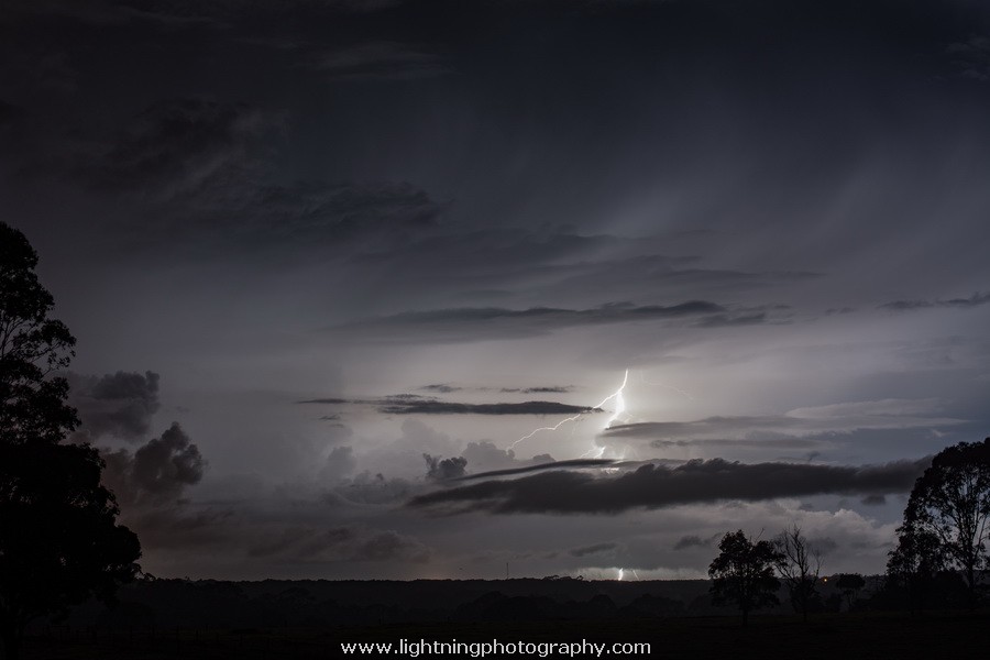 Lightning Image 2014042720