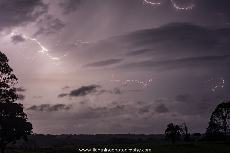 Lightning Image 2014042721