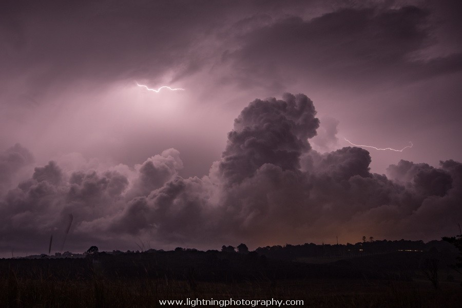 Lightning Image 2014042724