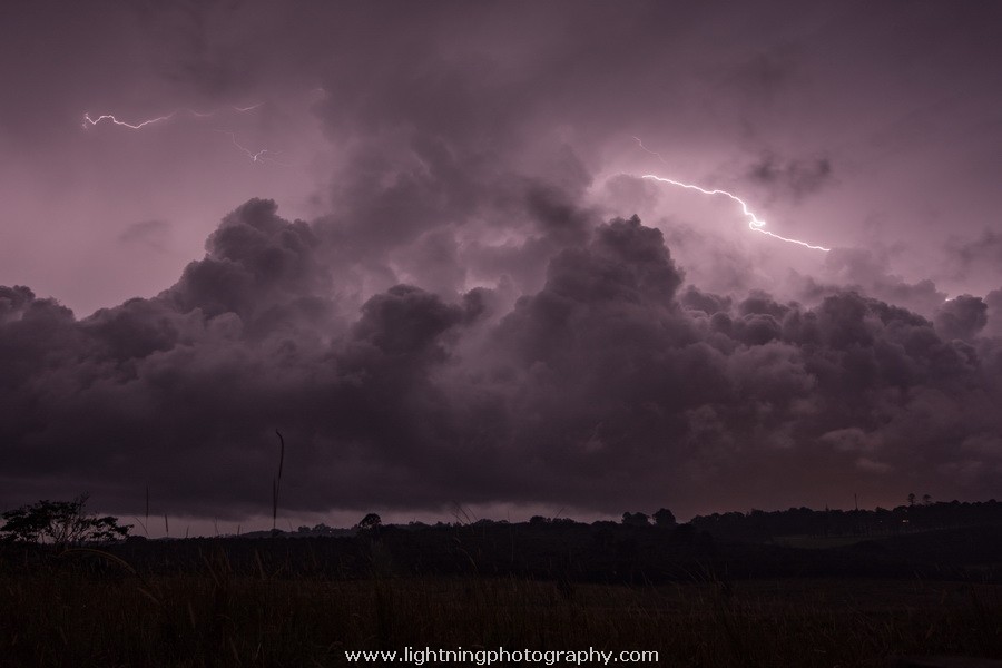 Lightning Image 2014042729