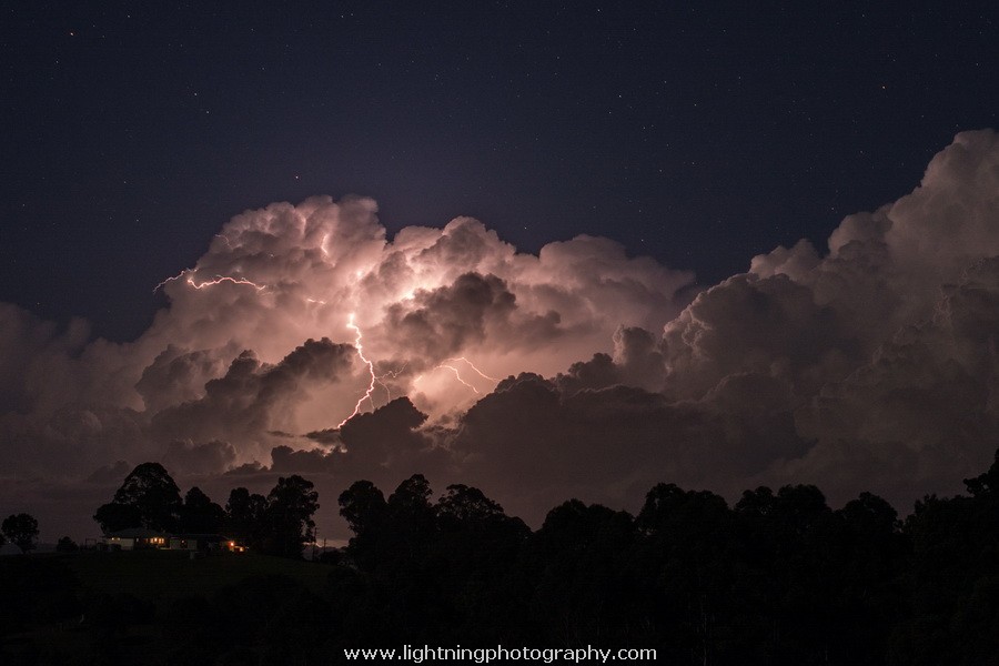 Lightning Image 2014060621