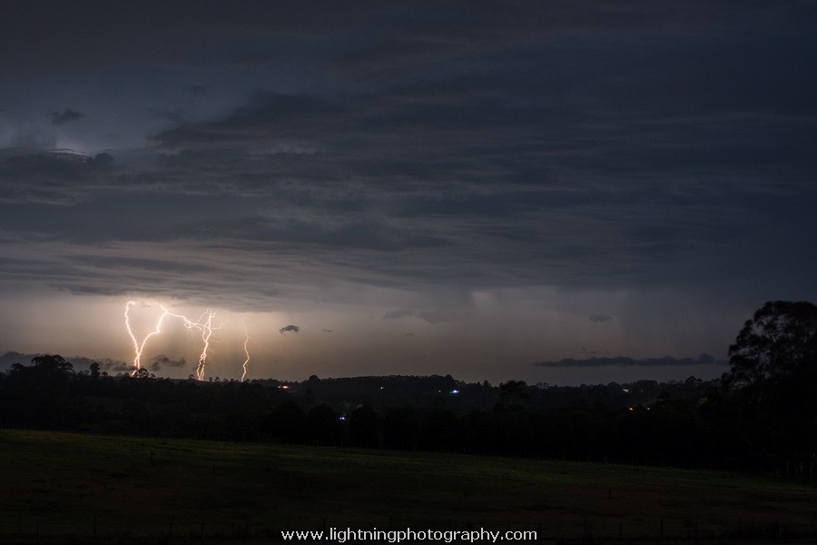 Lightning Image 2014102656