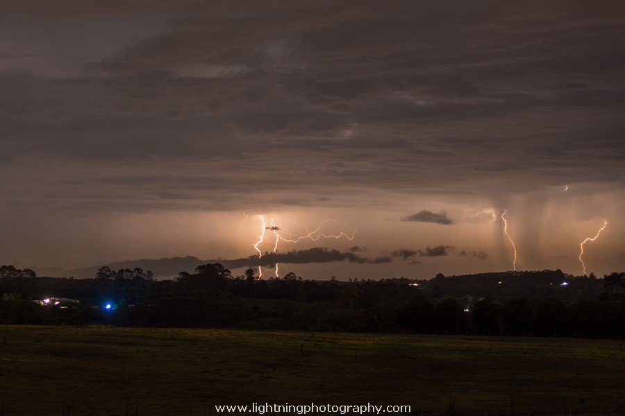 Lightning Image 2014102662