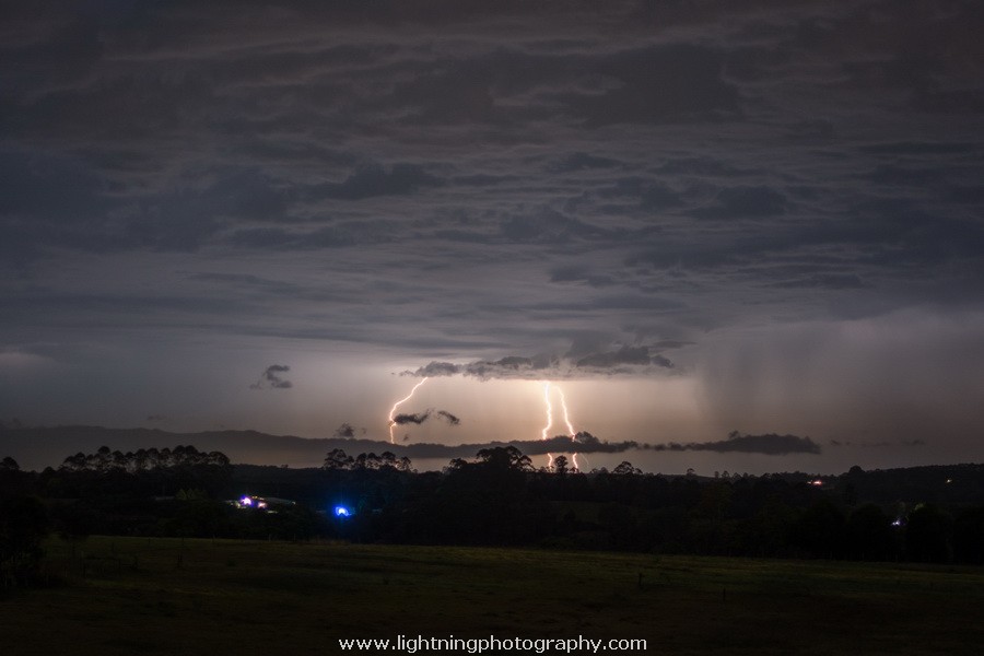 Lightning Image 2014102670