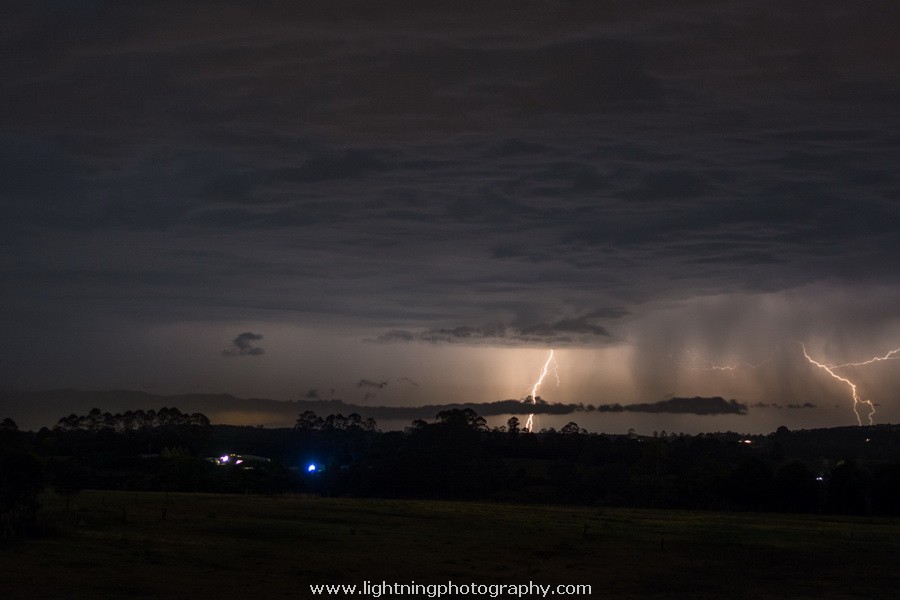 Lightning Image 2014102671