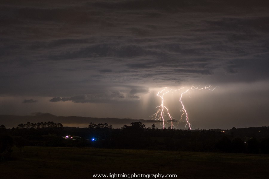 Lightning Image 2014102677