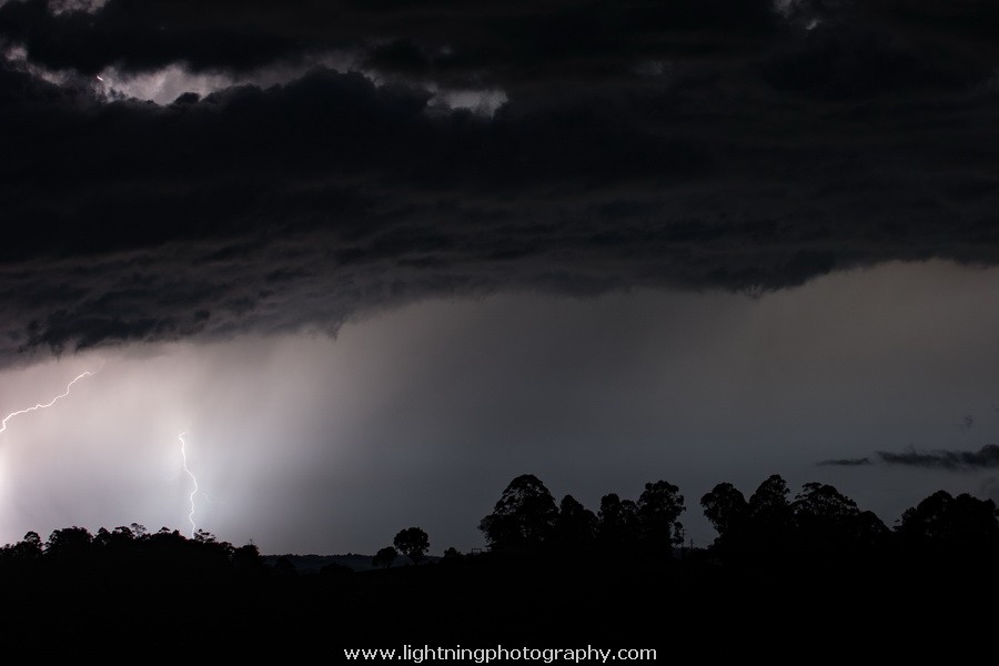 Lightning Image 2014111906