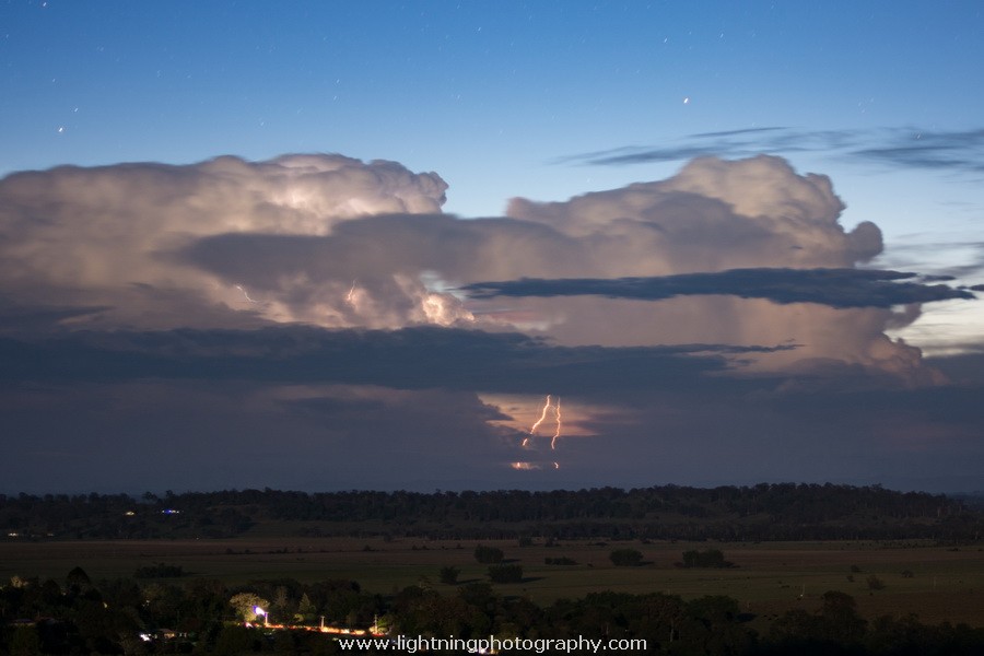 Lightning Image 2014120769