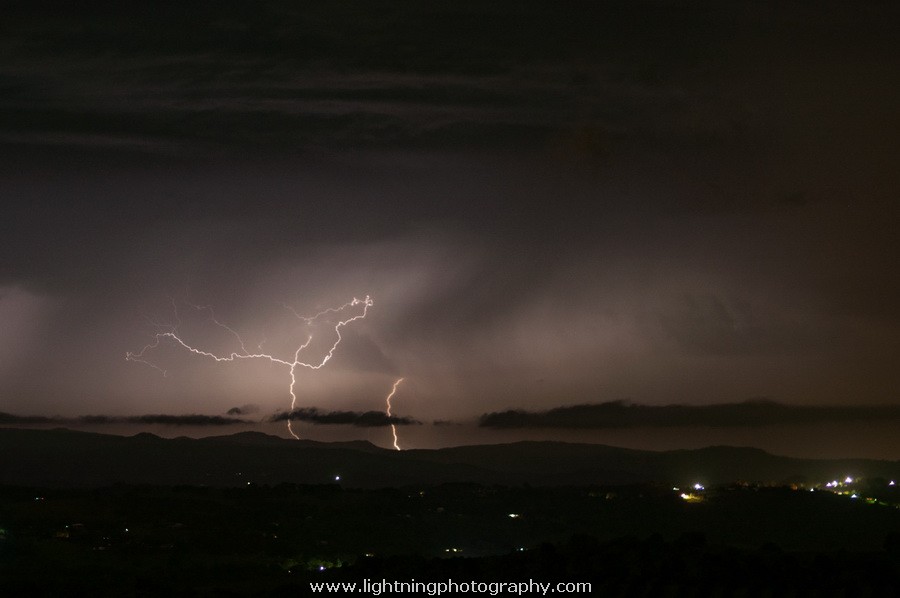 Lightning Image 2014121621