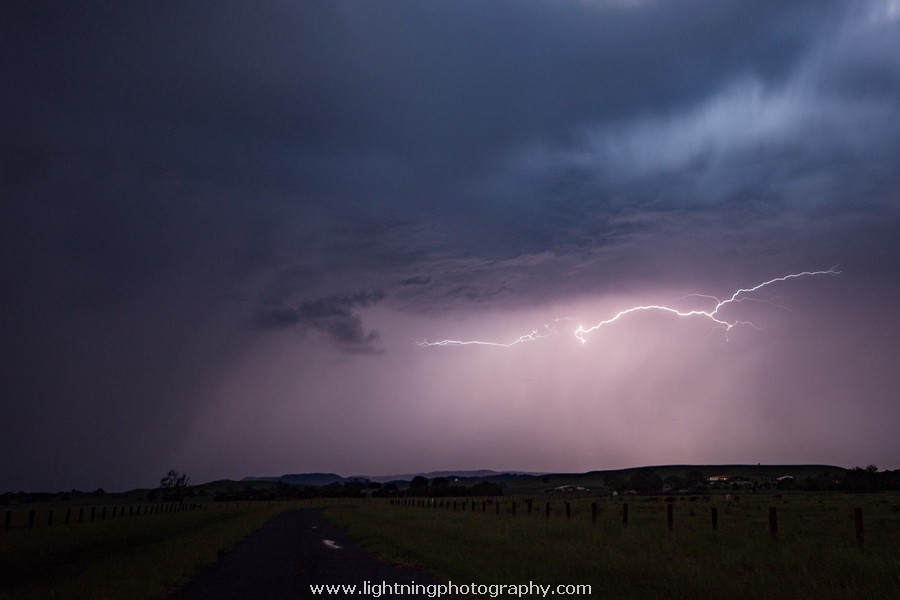 Lightning Image 2015030186