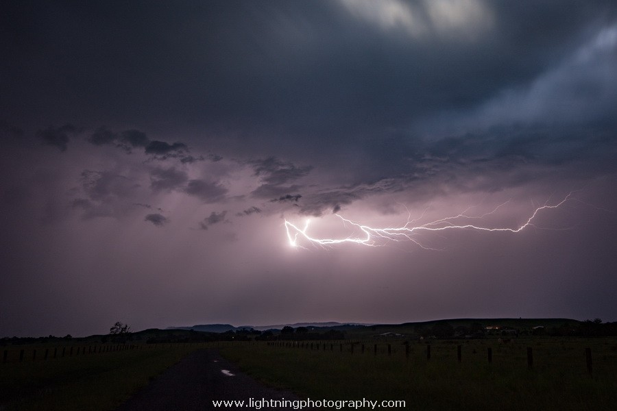 Lightning Image 2015030187