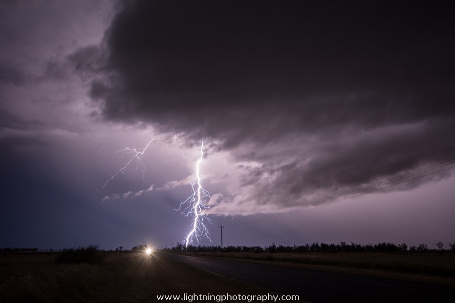 Lightning Image 20150321373