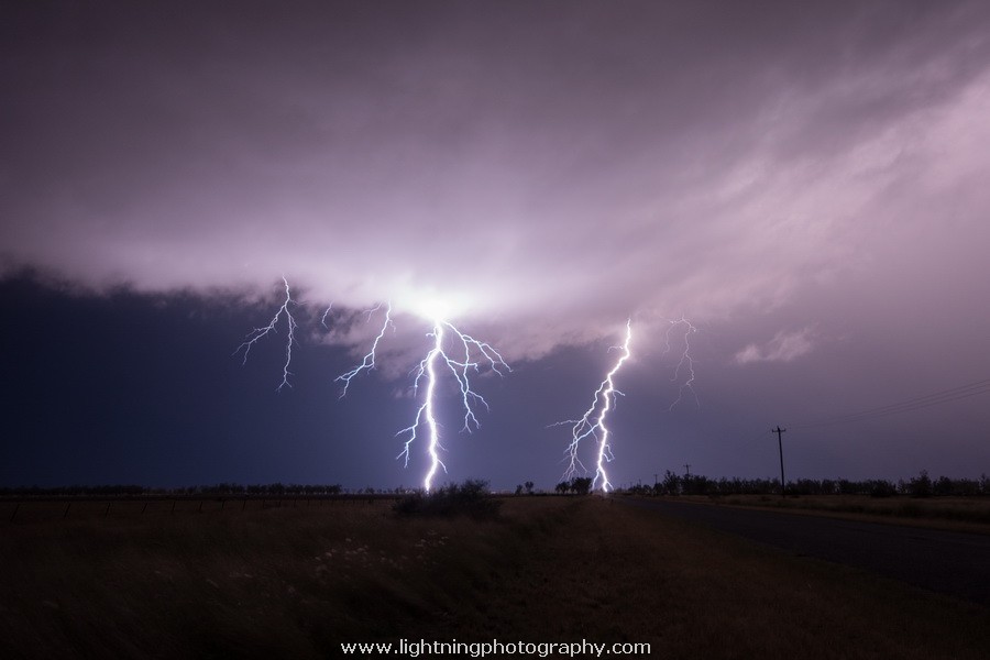 Lightning Image 20150321376