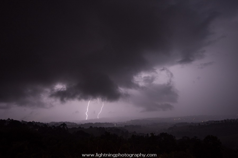 Lightning Image 2015082471