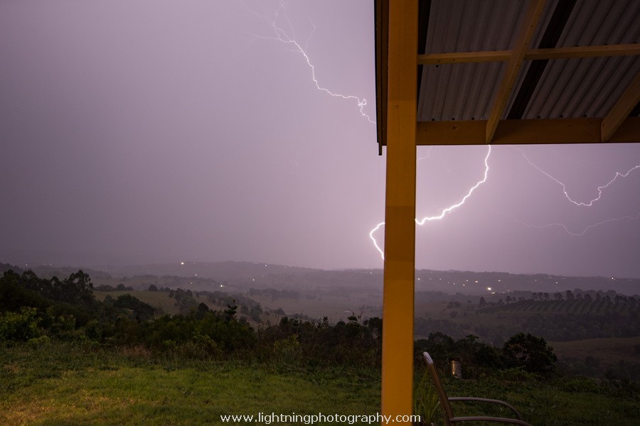 Lightning Image 2015091621