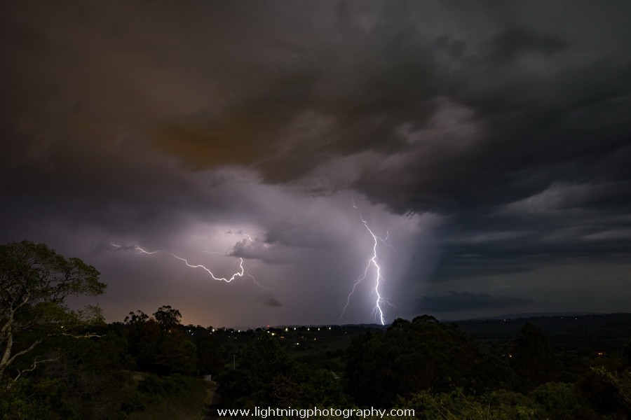 Lightning Image 20151026051