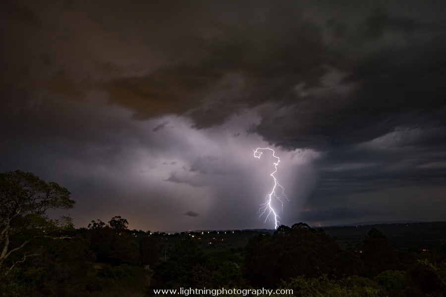 Lightning Image 20151026054