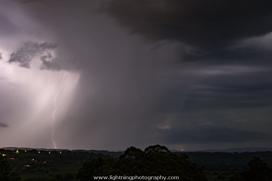 Lightning Image 20151026055