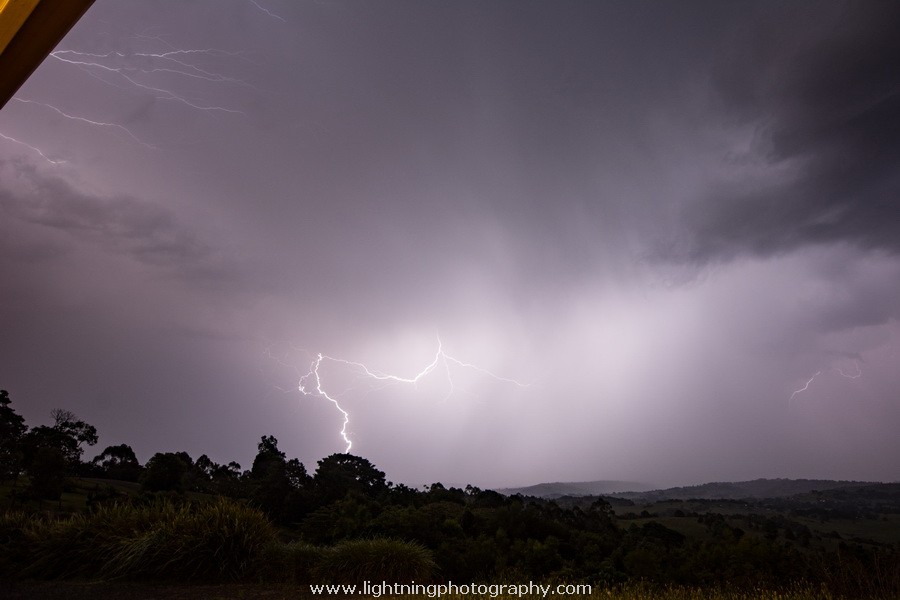 Lightning Image 20151026086