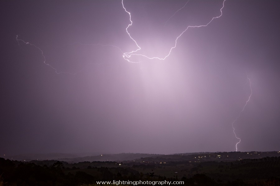 Lightning Image 2015110256