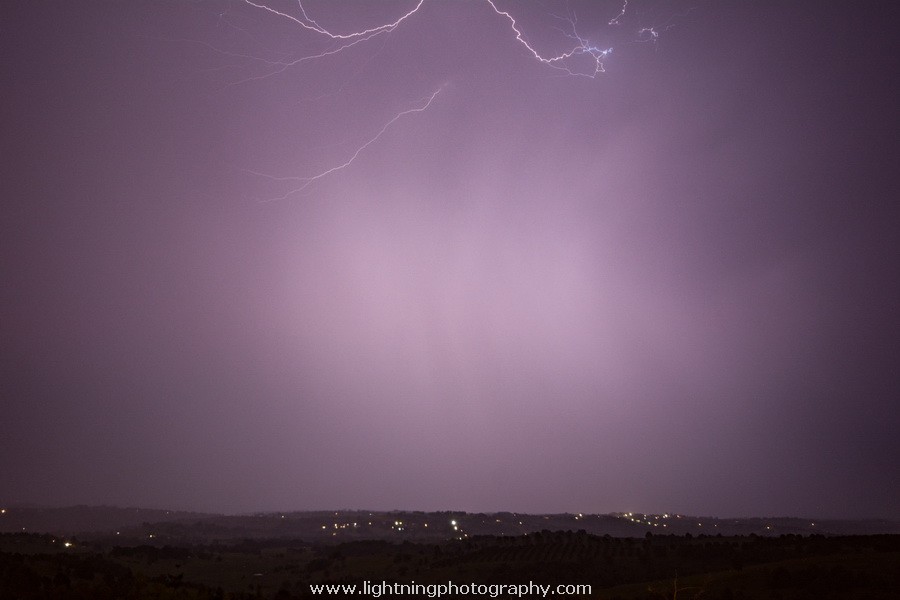 Lightning Image 2015110257