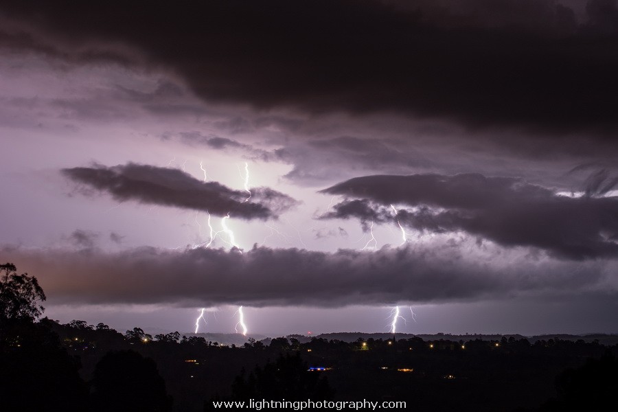 Lightning Image 2015120917