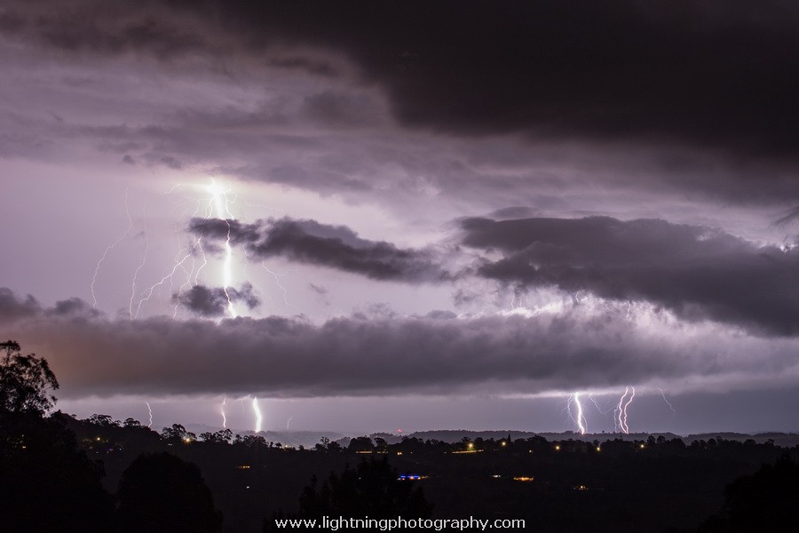 Lightning Image 2015120918