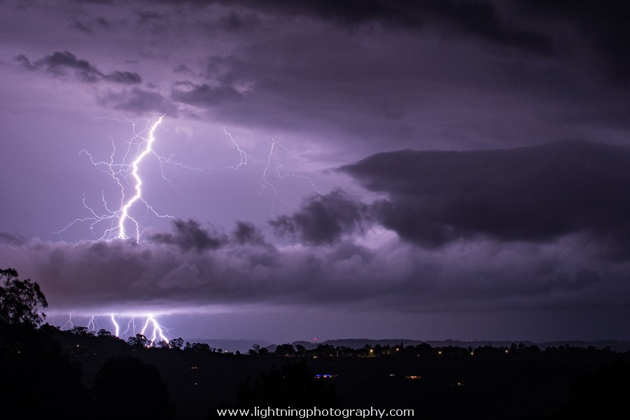 Lightning Image 2015120923