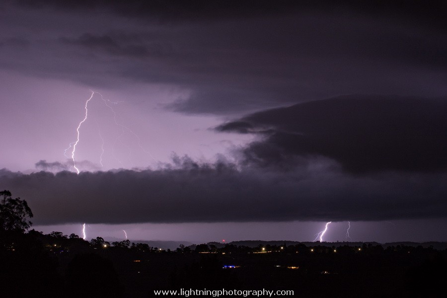 Lightning Image 2015120924