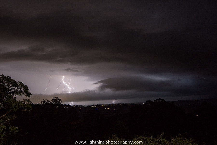 Lightning Image 2015120925