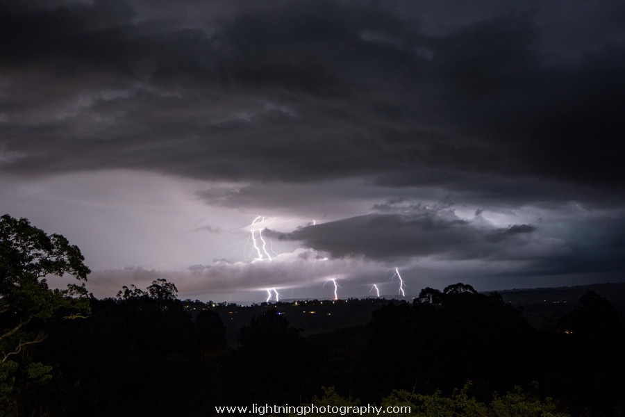 Lightning Image 2015120927