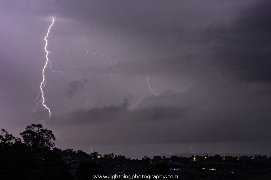 Lightning Image 2015120934